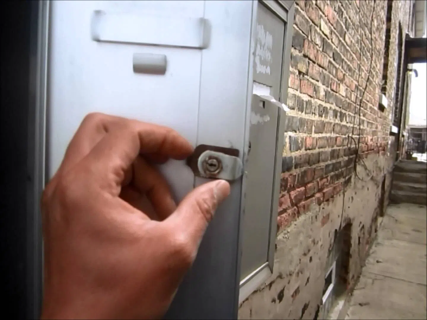 Brooklyn City Locksmiths Brooklyn, NY 718-971-9693 - apartment-lock-change